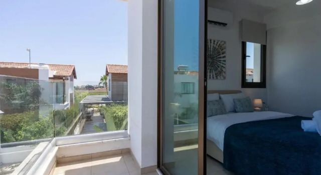 Sea La Vie 3-BR Villa in Protaras, Забронировать Вилла Коттеджи Паралимни, Коттедж
