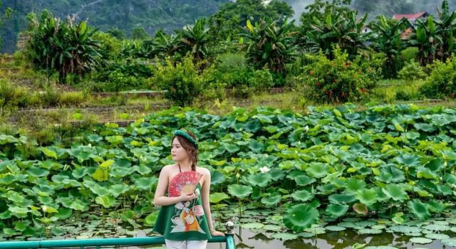 Двухместный номер Deluxe с балконом и с видом на озеро Amazing Ninh Binh Garden
