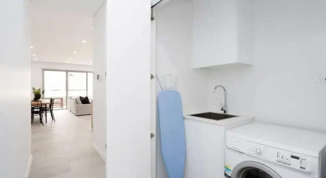 5 Bedroom Sydney Mansion with Parking, 预订 酒店 Berrilee 新南威尔士