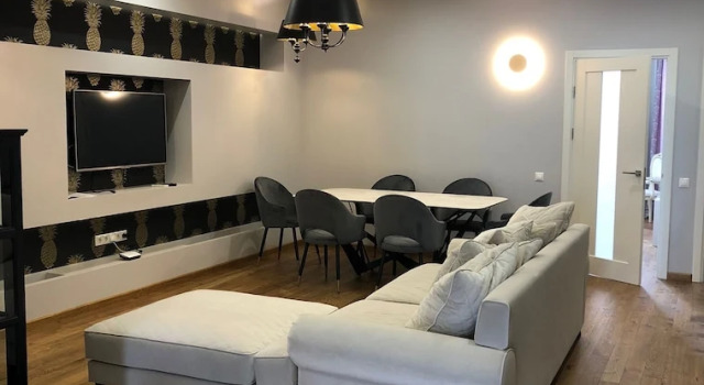 HOME APART Storozhovskaya str. 6, Забронировать Отель Отели Минска 3 звезды, рядом с Собор Девы Марии, 3*