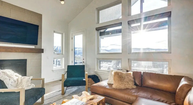 5 Mi to Winter Park Resort! Hot Tub Haven w/ Views, Buchen Sie Ferienwohnung Winter Park Winter Park