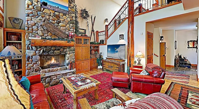 Aquila Lodge W/ Hot Tub & Sharc Access! 3 Bedroom Townhouse