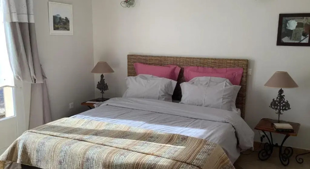 jardin dantan, Rezervați Bed and Breakfast Ansouis Luberon