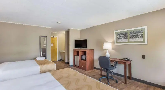 Номер Standard Quality Inn & Suites Gorham White Mountains
