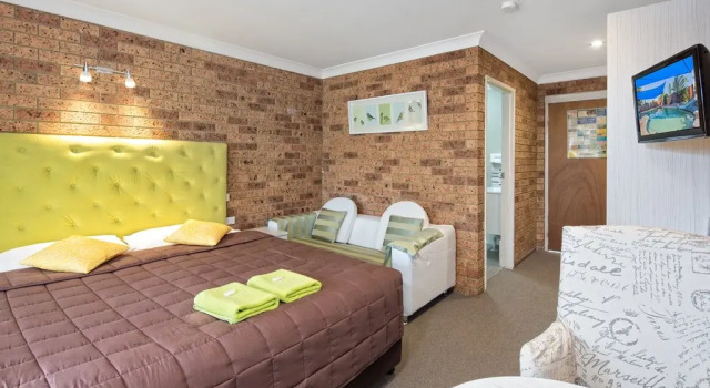 Номер Superior Sapphire Palms Motel