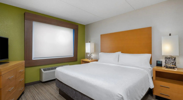 Люкс Holiday Inn Express & Suites Wheat Ridge-Denver West by IHG