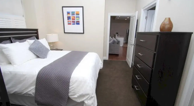 UrHomeInPhilly Lofts at 600, Забронировать Отель Отели Филадельфии 4 звезды, рядом с Divine Lorraine Hotel, 4*