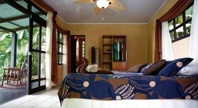 Costa Paraiso, Book Hotel Dominical Puntarenas
