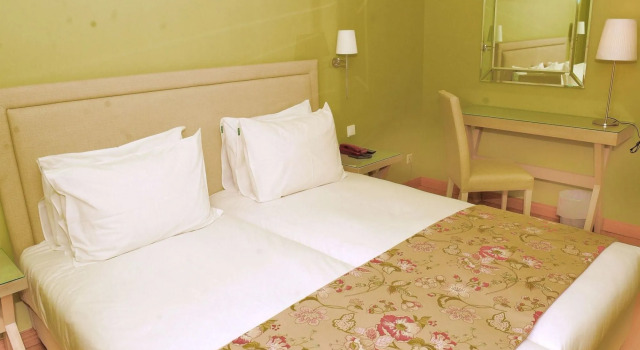 Avra Hotel