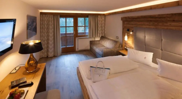Номер Superior Alpine Lifestyle Berghotel Madlener