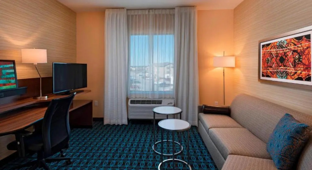Люкс Fairfield Inn & Suites by Marriott Austin Buda