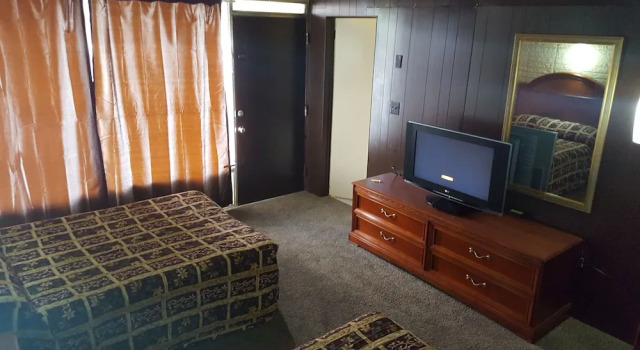 Номер Standard Breezwood Motel