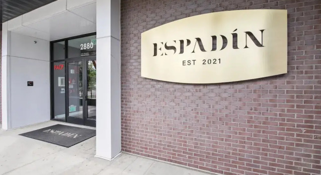 Bold & Elevated | Espadin LoHi, Забронировать Апартаменты/квартира Апартаменты Денвера, рядом с Католическая церковь миссии Св. Патрика, Апартаменты/квартира