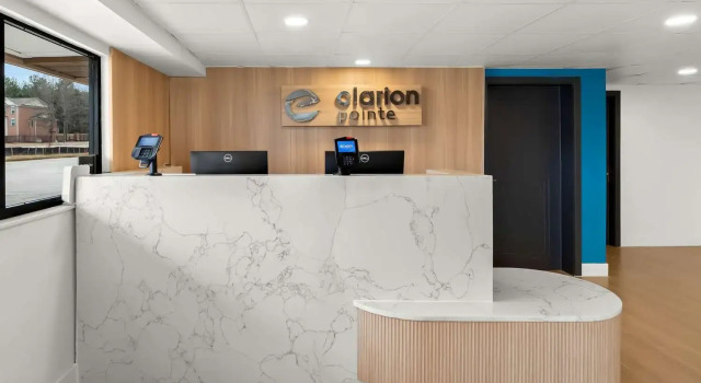 Clarion Pointe Kennesaw Town Center