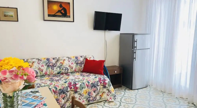 Seafront Residence With Terrace, Prenota Appartamento Hotel a Veneto con parcheggio, Parcheggio