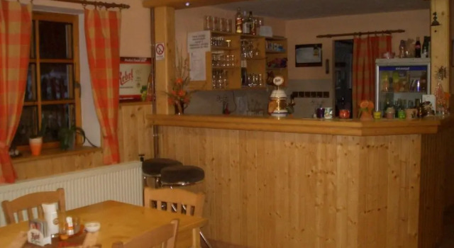 Pension U Štěpánků, Rezerwuj Apartament Hotele w Central Bohemia z parkingiem, Parking
