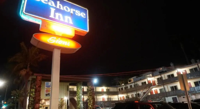 Seahorse Inn Manhattan Beach - LAX, Забронировать Мини-отель Манхэттен-Бич Los Angeles Beach Cities