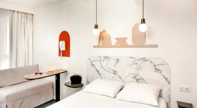 Кровать в общем номере Hôtel ibis Styles Vichy Centre