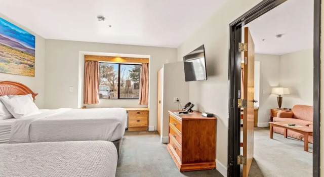 Четырёхместный люкс c 1 комнатой Days Inn by Wyndham Camp Verde Arizona