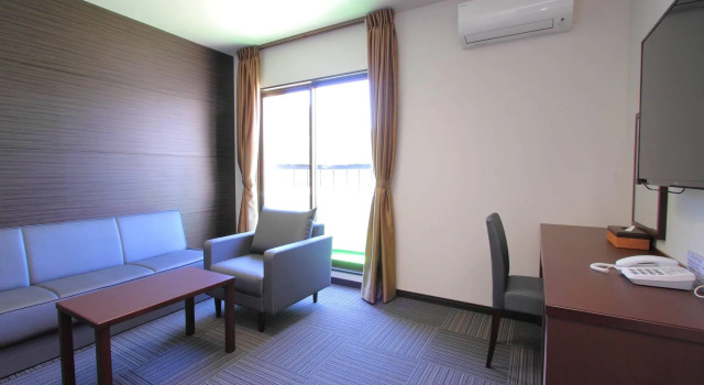 Трёхместный номер Standard с видом на озеро Hotel New Century