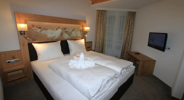 Relax Apartments, Rezerwuj Apartament Hotele w Tyrol z parkingiem, Parking
