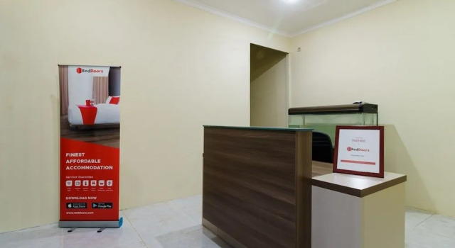 RedDoorz Syariah near RS Mitra Keluarga Depok