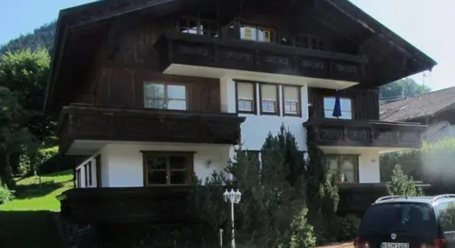 Aalener-Haus-Wohnung-3, Varaa Huoneisto Hotellit Baijeri pysäköinnillä, Pysäköinti