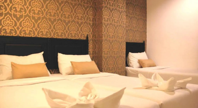 Трёхместный номер Standard Erawan House