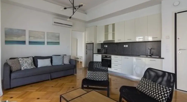 Sunny Paradise in the Heart of Athens, Забронировать Апартаменты/квартира Афины Острова Саронического залива - Аттика, рядом с Памятник Лисикрата