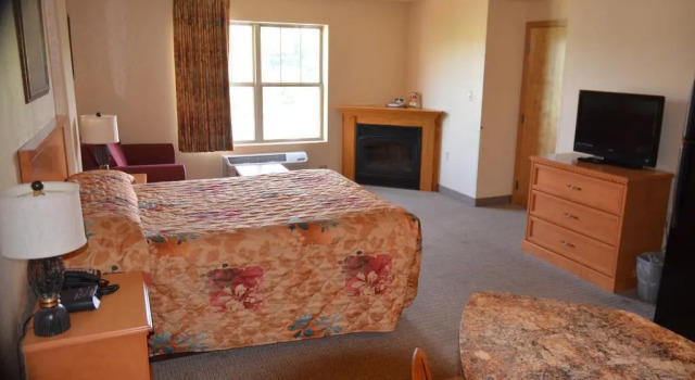 Grand Smokies Resort Lodge
