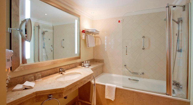 Двухместный номер Standard с видом на поле для гольфа Praia DEl Rey Marriott Golf & Beach Resort