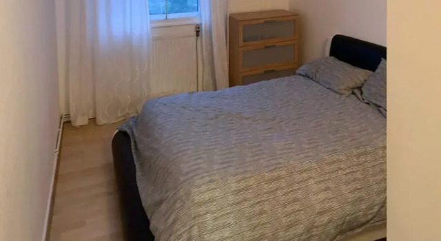 Room in Apartment - Normanton - Deluxe Double Room
