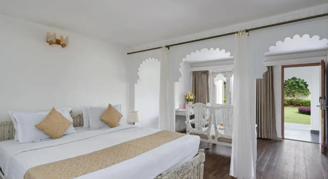 Двухместный номер Standard с видом на сад Swaroop Vilas - Lake Facing Boutique Hotel