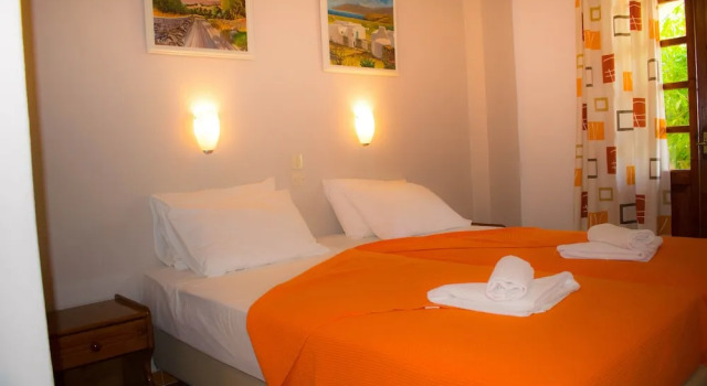 Elenis House Skiathos, Забронировать Отель Скиатос остров Скиатос, рядом с Пляж Мегали Аммос