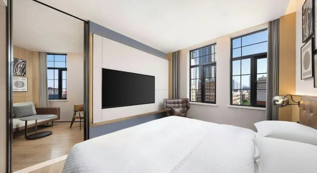 Двухместный люкс Four Points by Sheraton Tianjin Jiefang Bridge
