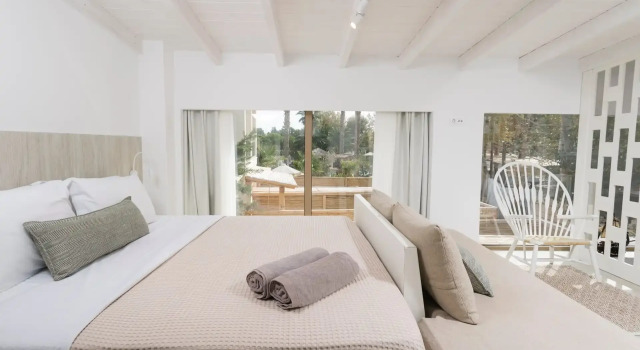 NŪSA suites & villas, Prenota Hotel Pefkohori Kassandra