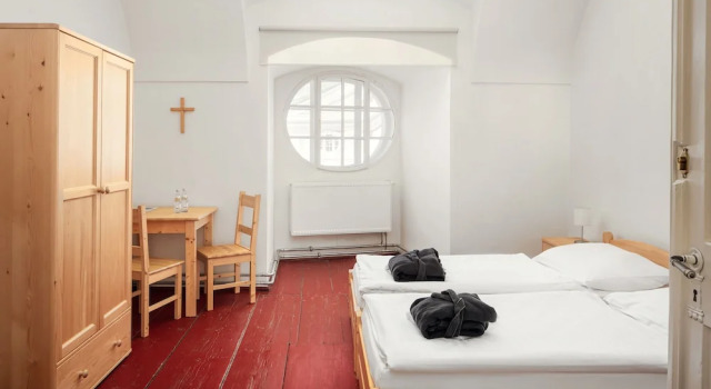Dům Hostů Klášter Broumov, Rezerwuj Hotel Hotele w Kraj hradecki ze śniadaniem, Śniadanie