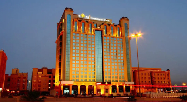 Люкс с 2 комнатами Zara Continental Hotel