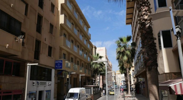Hotel Rusadir