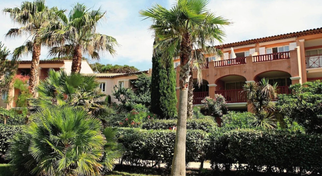 Mediterranean Studio on the Gorgeous Peninsula of Giens, Забронировать Отель Йер Var coast, рядом с Crique du Port-Auguier