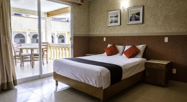 Номер Standard с балконом и с видом на сад Hotel Casa Richer