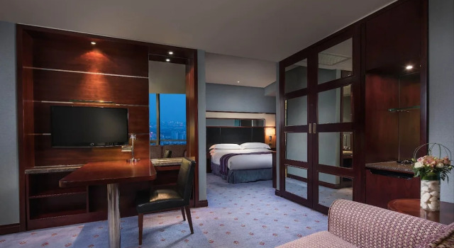 Люкс c 1 комнатой с видом на канал Crowne Plaza Wuxi City Center