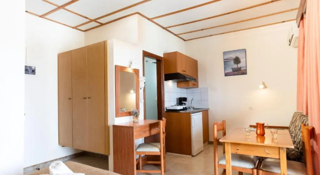 Студия Deluxe Ilyssion Holidays Hotel