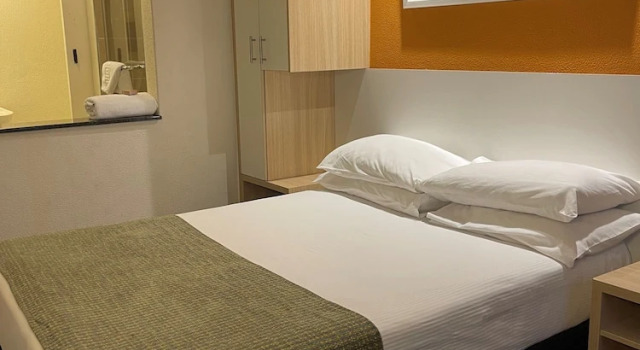 Номер Standard Road Lodge Germiston