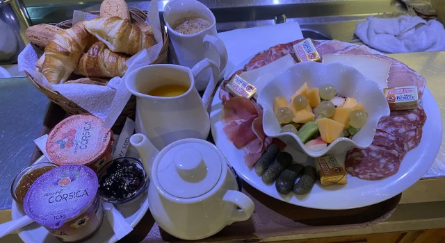 Студия c 1 комнатой с видом на залив Le Porto Appart'Hotel