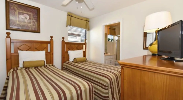 Bella Vida Six-bedroom, Rezerwuj Hotel Hotele w Kissimmee z basenem, Basen