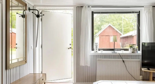 Cozy cottage at Bolmstad Sateri by Lake Bolmen