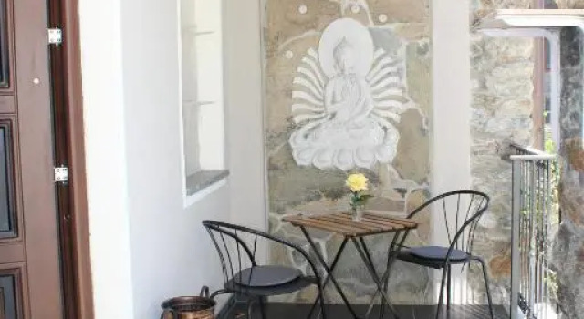 Passaggio a Nord Ovest, Reservar Hotel Settimo Vittone 
