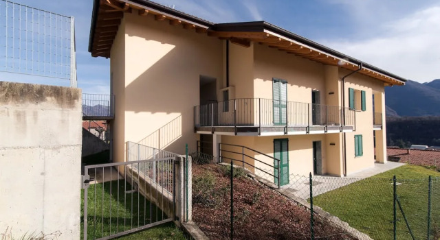 Magic Garden Como-Pool-Jacuzzi and amazing Lake view, Prenota Hotel Lenno Como