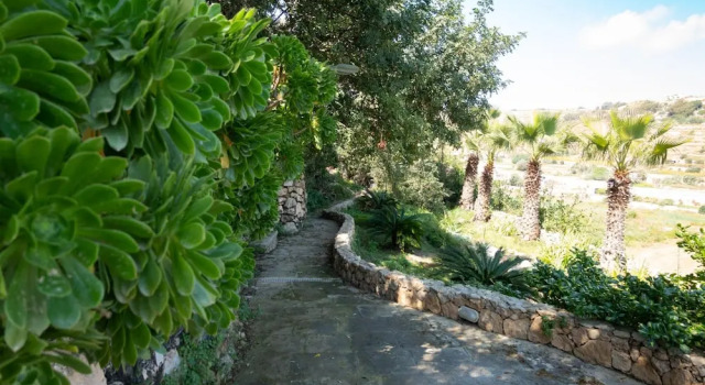 Вилла Standard Villeleynah Amazing Gozitan Villa Pool - Happy Rentals